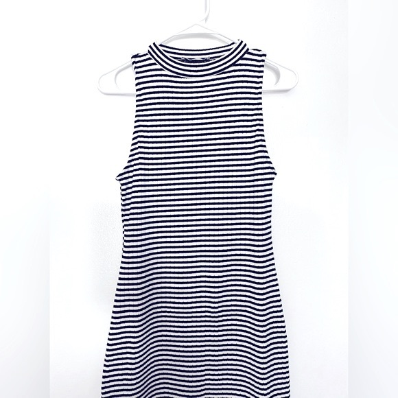 Abercrombie & Fitch Women Striped Print Dress, Size Small. - Picture 2 of 2